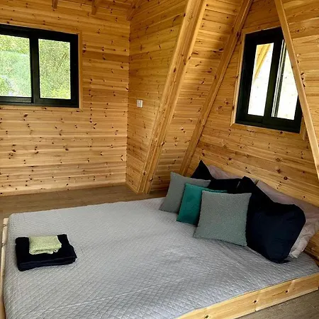 Unwind In A Warm Glamping With Serene Views & Fireside Comfort In Limassol, Cyprus Arakapas