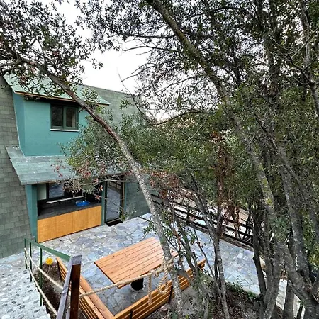 Tatil Evi Unwind In A Warm Glamping With Serene Views & Fireside Comfort In Limassol, Cyprus *